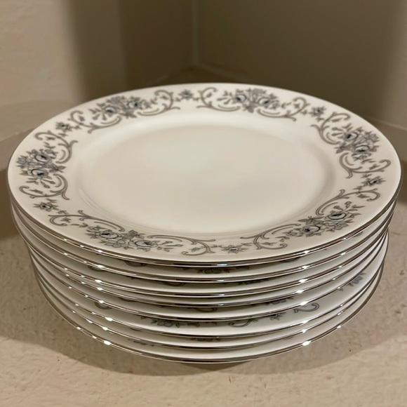Vintage-Johann Haviland Bavaria Rhineland Plate Bundle 8-7.75"  Salad Plates. - Picture 7 of 12